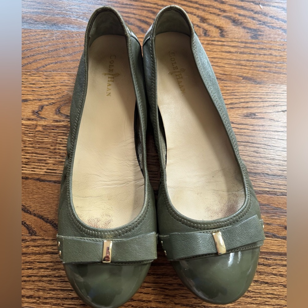 Cole Haan Green Leather Loafers with Bow Detail